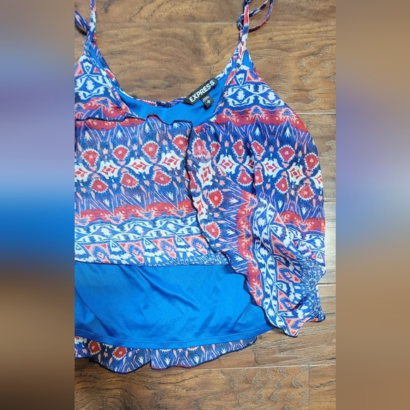 Express Flowy Red White and Blue Cami Tank Top Size Medium - Picture 5 of 9